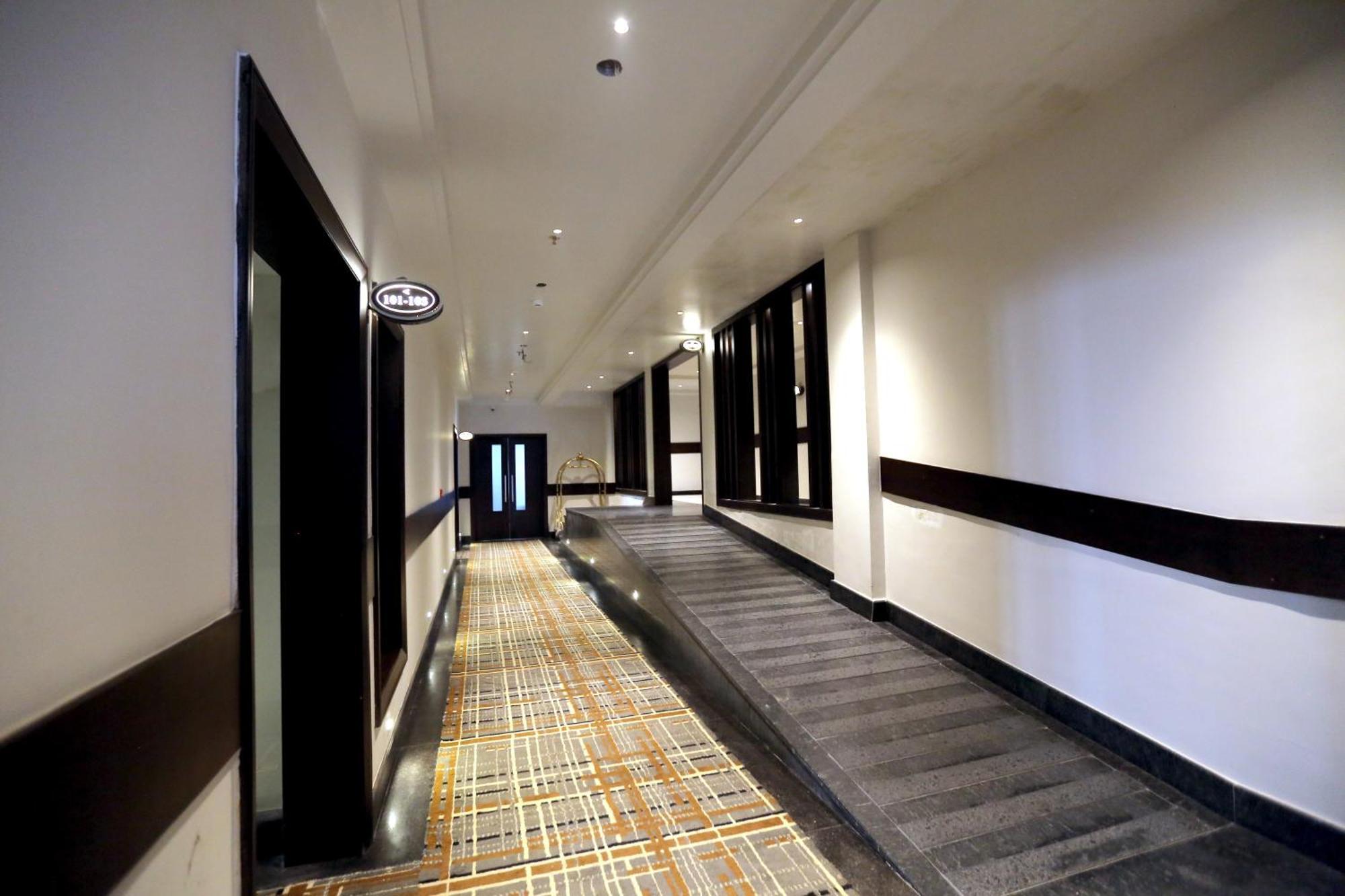 The Stella Hotel & Resort Ludhiana Eksteriør bilde